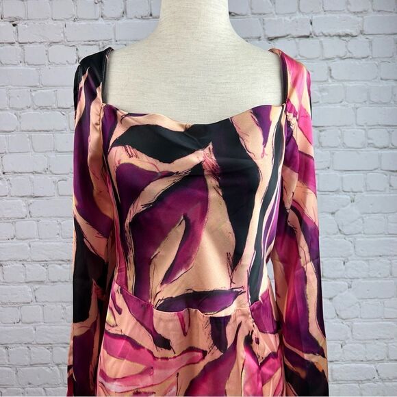 NEW with Tags Topshop Cowl Neck Flute Sleeve Abstract Animal Print Mini Dress 8 - Picture 10 of 16